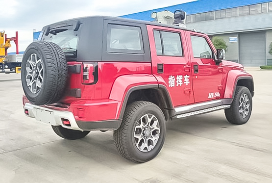 北汽四驅越野指揮車 (4).jpg