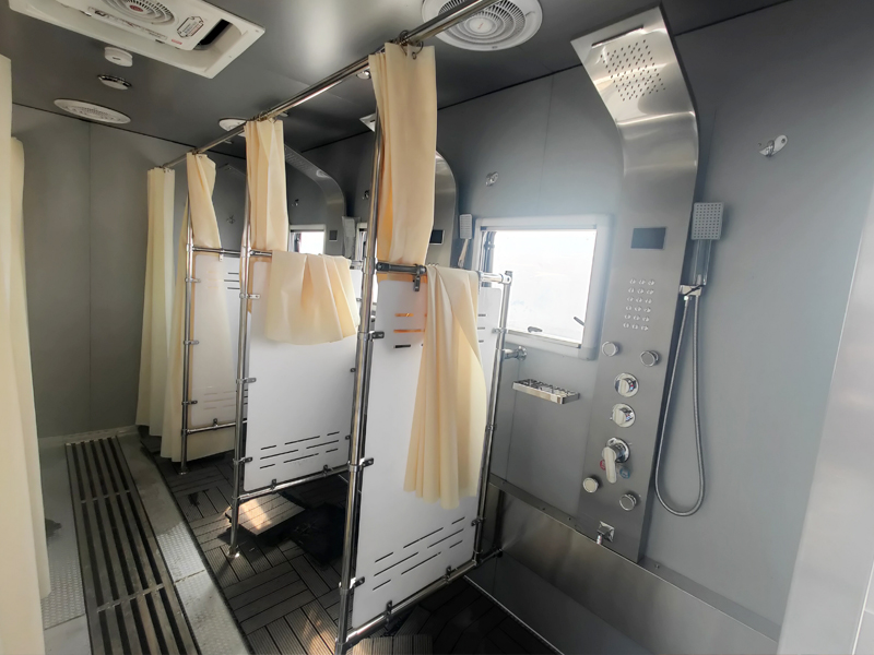 800X600淋浴車內飾1.jpg